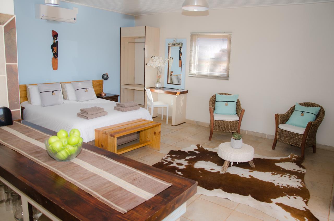 Kgalagadi Lodge Askham Bagian luar foto