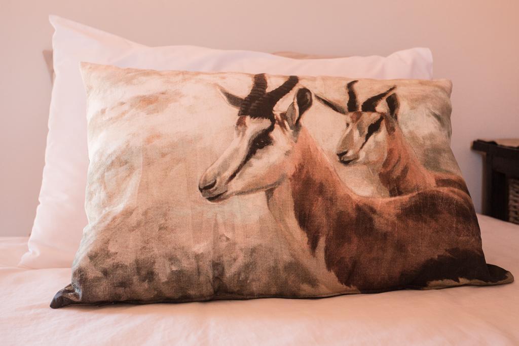 Kgalagadi Lodge Askham Bagian luar foto
