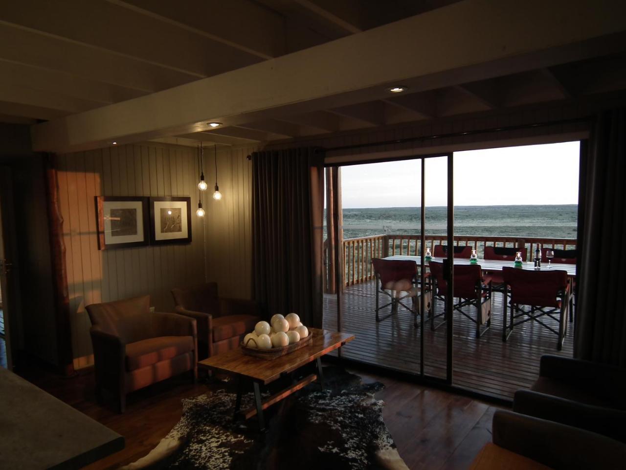 Kgalagadi Lodge Askham Bagian luar foto